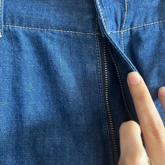 Uniqlo High-waisted Wide Leg denim jeans - Picture 6 of 9